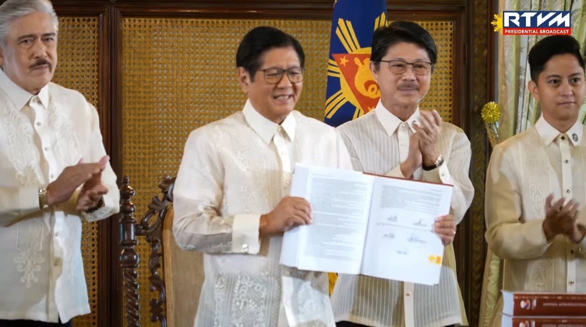 Marcos Signs PHP6.793-Trillion 2026 National Budget, Vetoes Unprogrammed Items